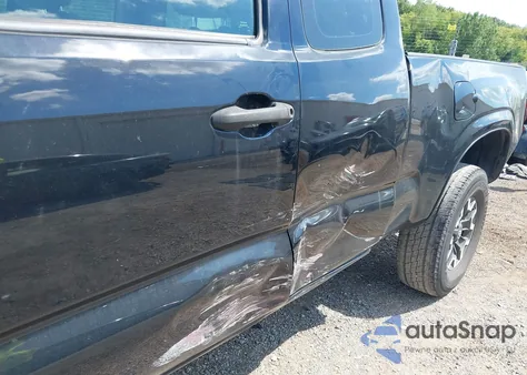 2017 Toyota Tacoma Sr z USA, uszkodzony, nr VIN 5TFSX5EN2HX055784